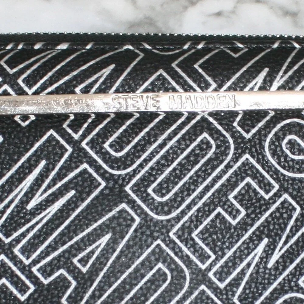 STEVE MADDEN Wristlet Mini Bag Clutch Wallet PU Leather Carry All Purse Black